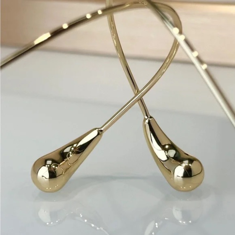 Bottega Veneta Women’s Sunglasses - Picture 7 of 8